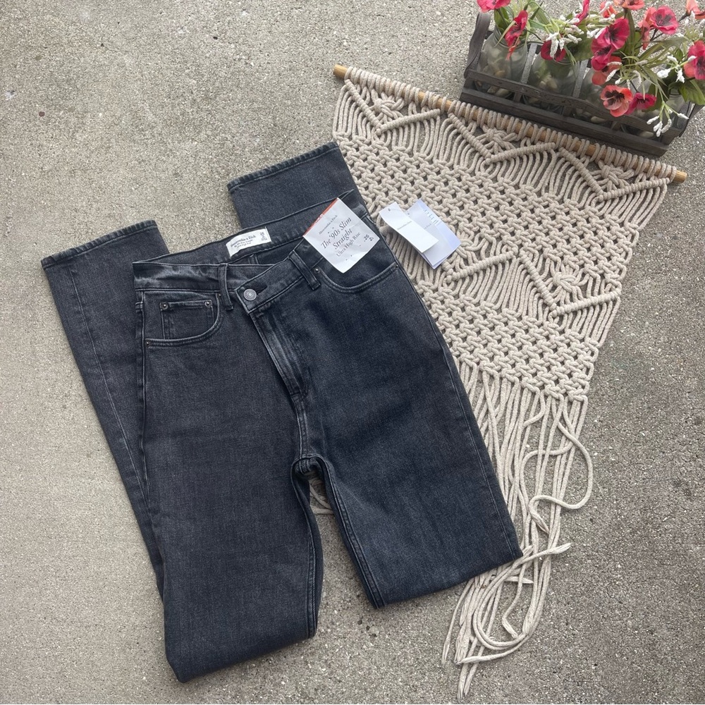 NWT Abercrombie & Fitch Black High Rise Slim Straight Jeans Size 26 / 2 Long